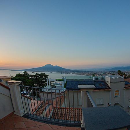 Forever Luxury Rooms Кастелламмаре-ди-Стабия Экстерьер фото
