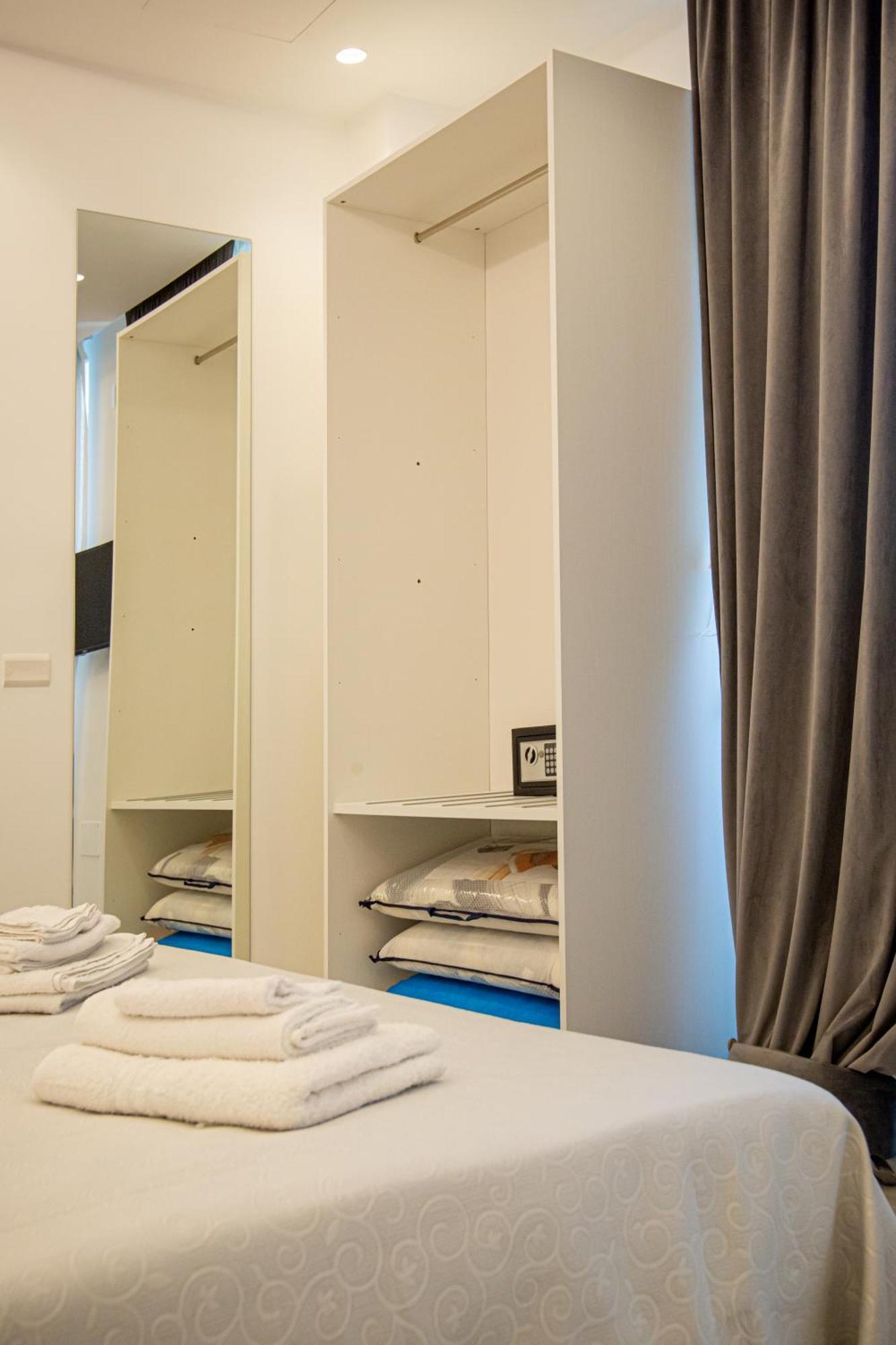 Forever Luxury Rooms Кастелламмаре-ди-Стабия Экстерьер фото