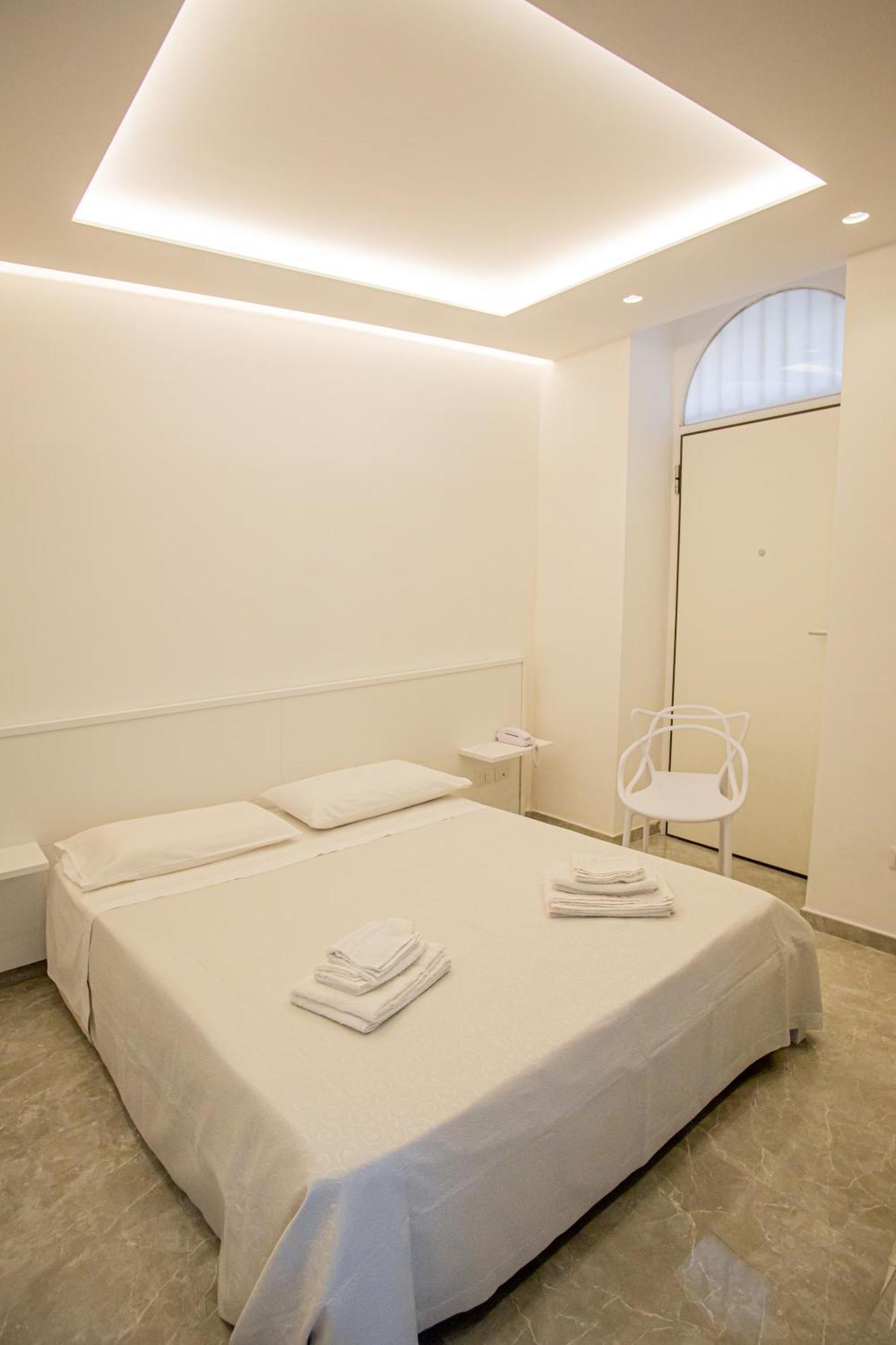 Forever Luxury Rooms Кастелламмаре-ди-Стабия Экстерьер фото