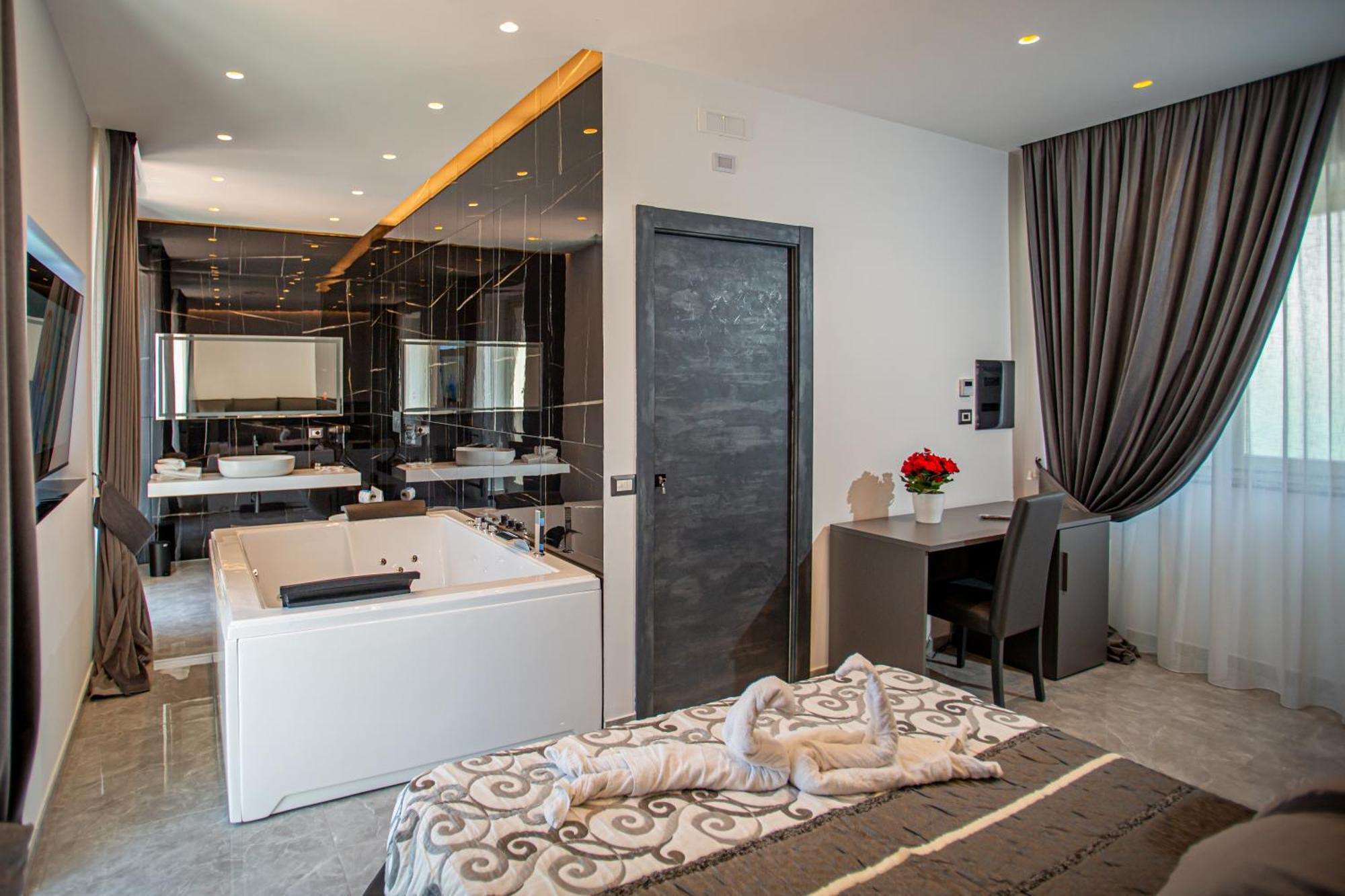 Forever Luxury Rooms Кастелламмаре-ди-Стабия Экстерьер фото