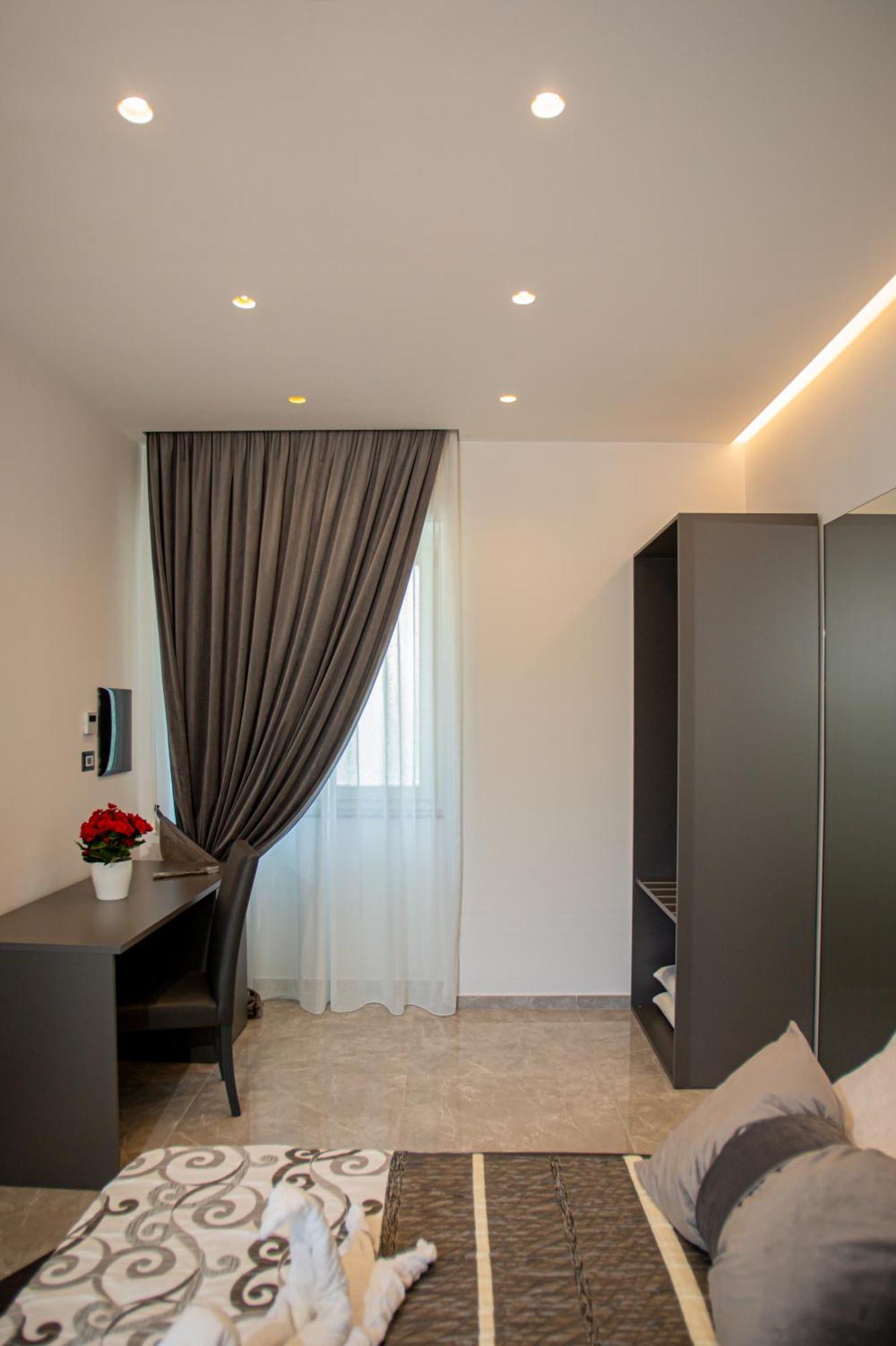 Forever Luxury Rooms Кастелламмаре-ди-Стабия Экстерьер фото