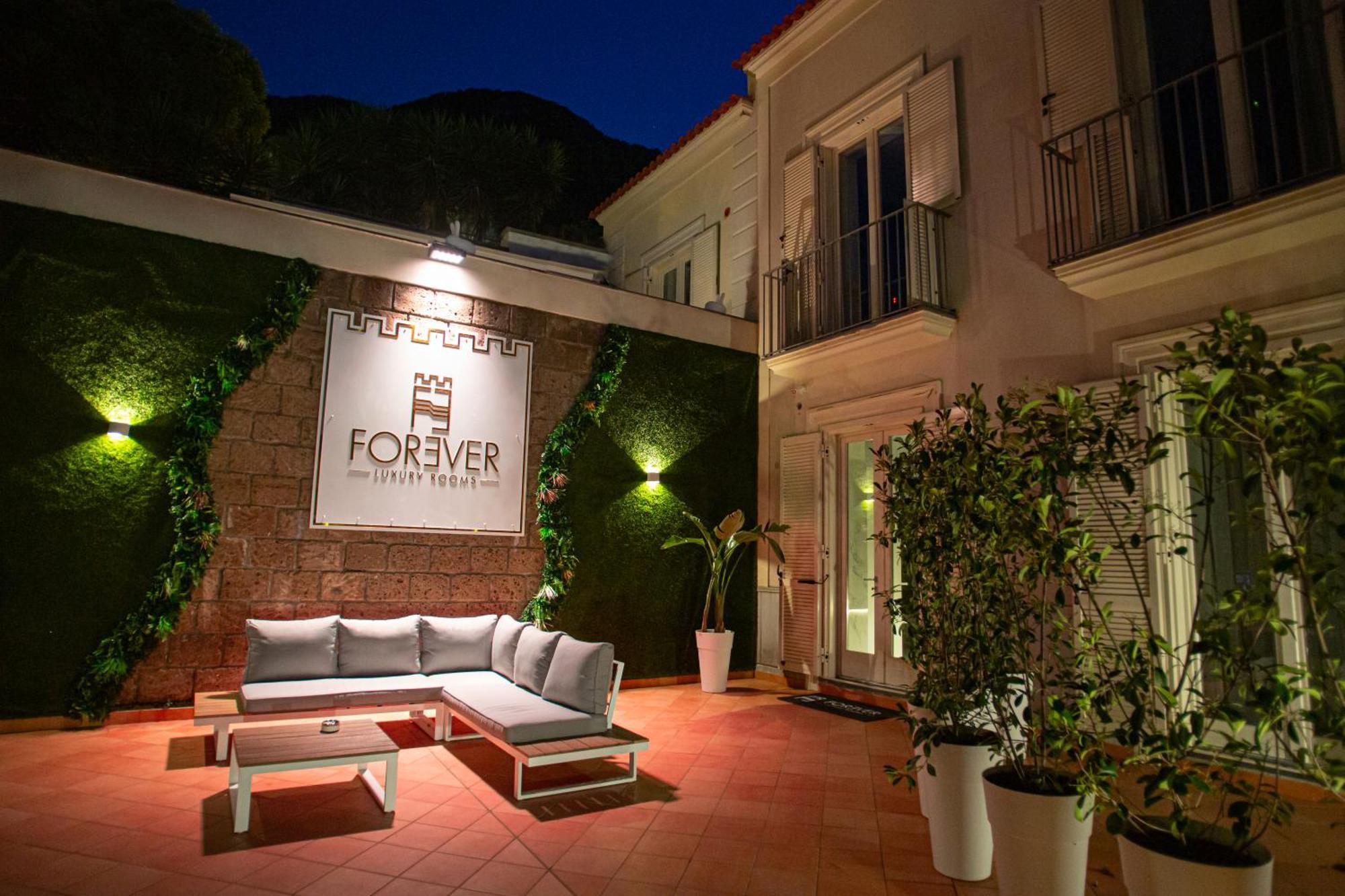 Forever Luxury Rooms Кастелламмаре-ди-Стабия Экстерьер фото